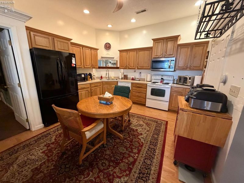 18 Deer Track Trail, Unit A, Norwalk, OH 44857 Photo 4