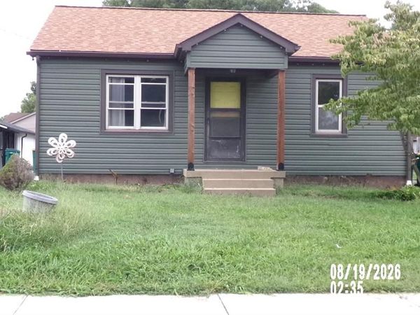 221 E Laurel Street , Millstadt, IL 62260
