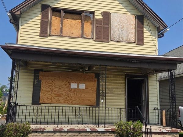220 Lewis Street , Buffalo, NY 14206