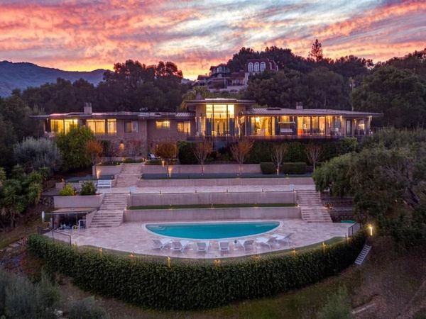 Los Altos Hills, CA 94024