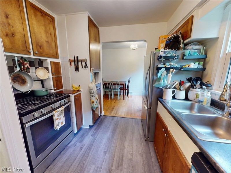 5972 Crossview Road, Seven Hills, OH 44131 Photo 10