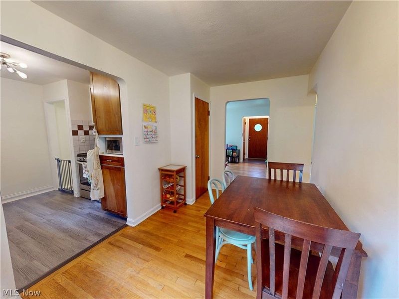 5972 Crossview Road, Seven Hills, OH 44131 Photo 8