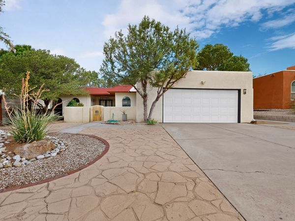 9919 Academy Knolls Drive NE, Albuquerque, NM 87111