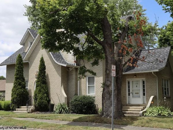 1216 S Henry Avenue, Elkins, WV 26241
