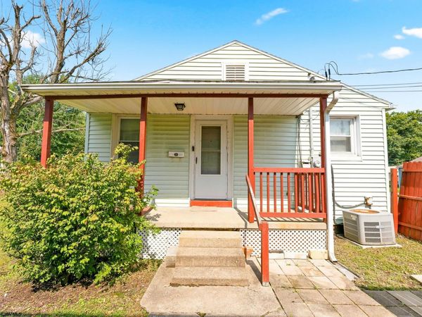 321 and 323 Riverview Avenue, Westover, WV 26501