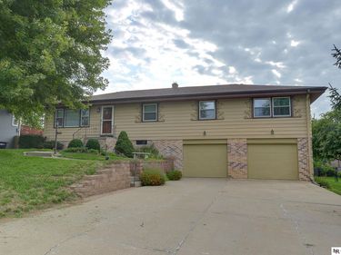 3313 N 207th Street, Omaha, NE 68022
