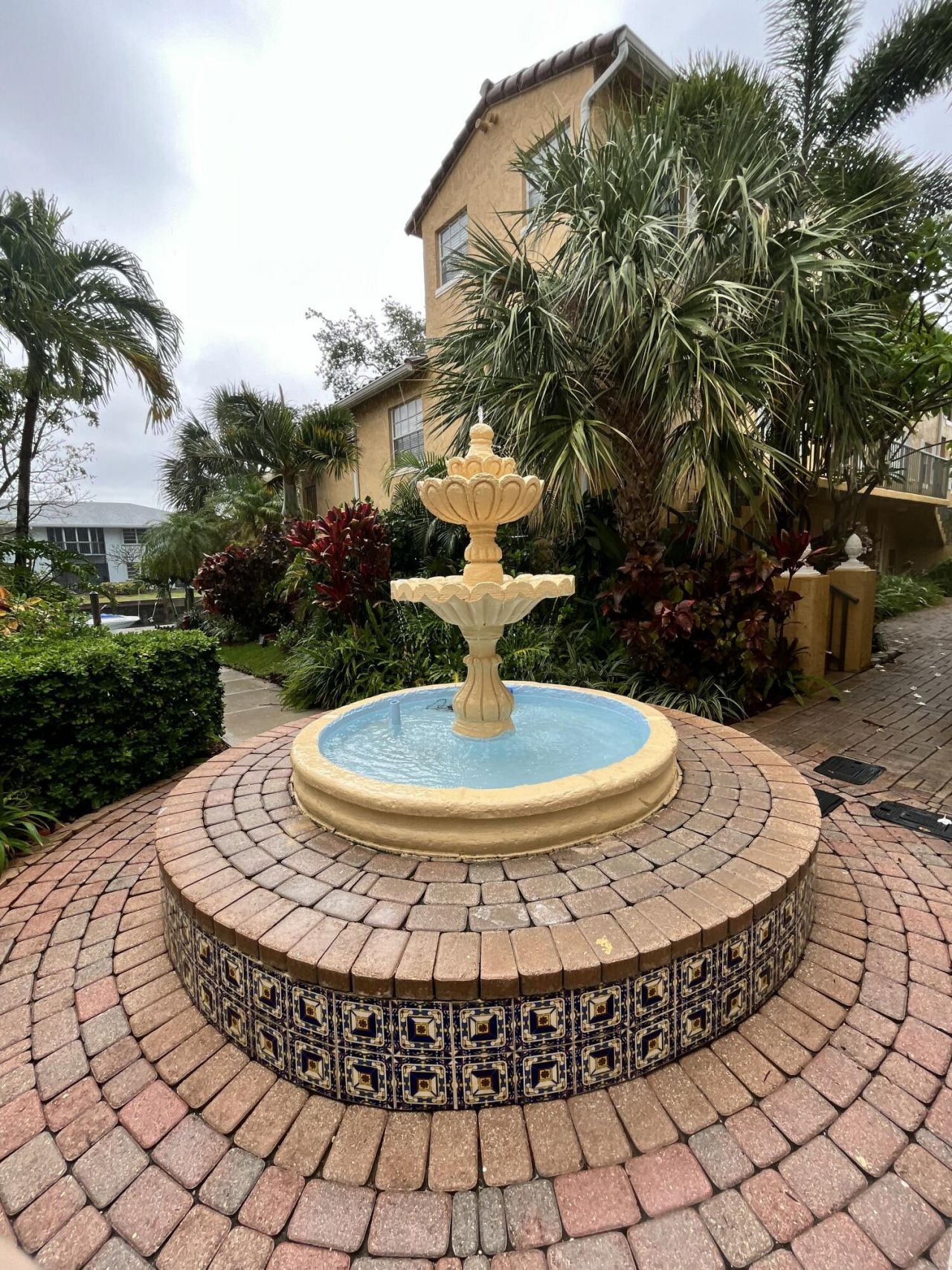 1105 Lake Shore Drive, Unit 104, Lake Park, FL 33403 Photo