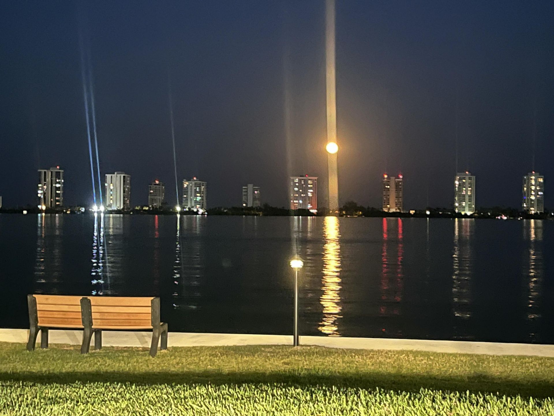 1105 Lake Shore Drive, Unit 104, Lake Park, FL 33403 Photo
