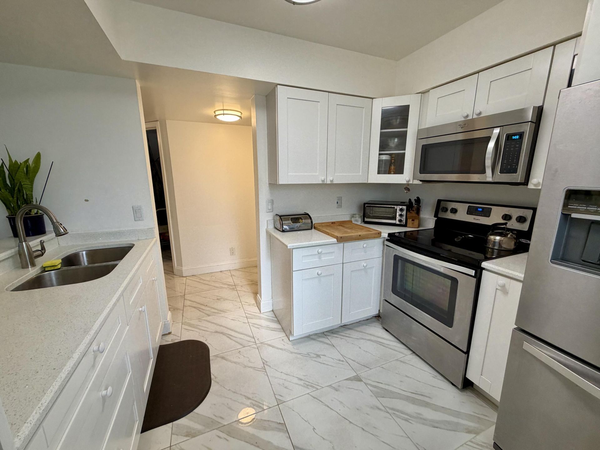 1105 Lake Shore Drive, Unit 104, Lake Park, FL 33403 Photo