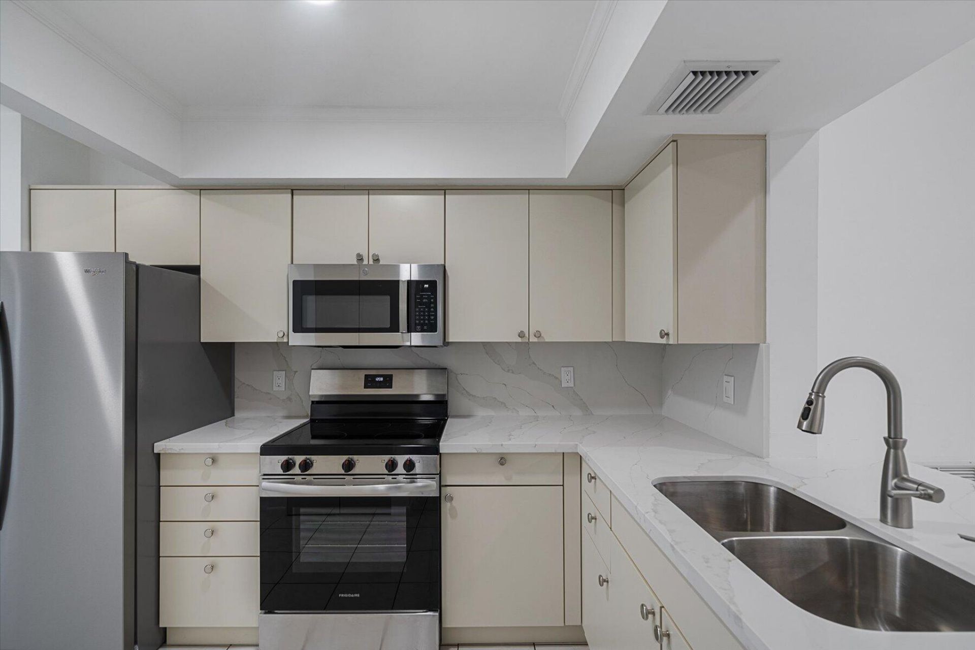 6510 Olivewood Circle, Greenacres, FL 33463 Photo