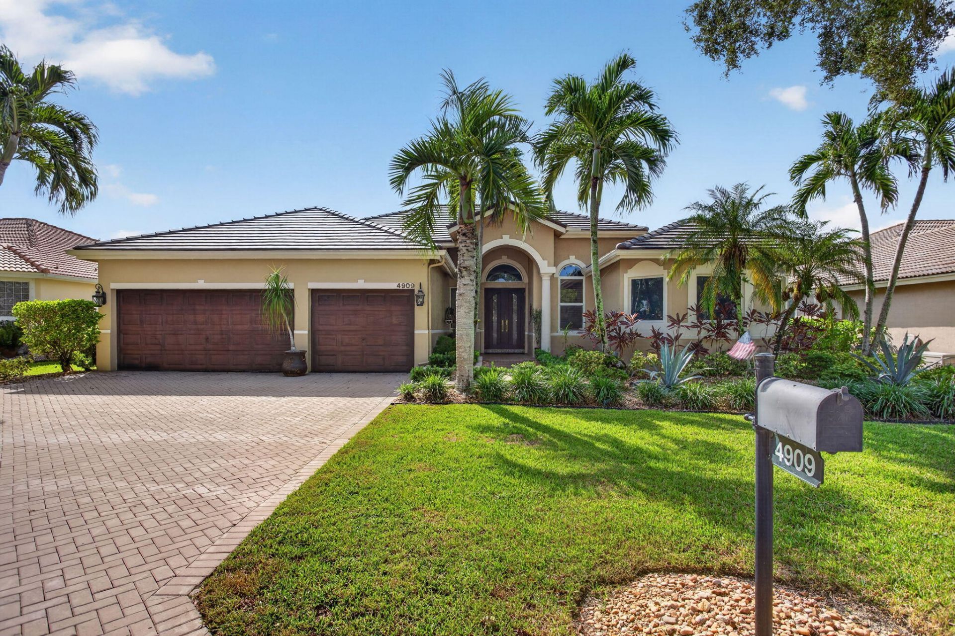 4909 NW 112th Drive, Coral Springs, FL 33076 Main Photo