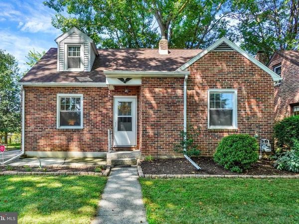 212 LYNDHURST ROAD, YORK, PA 17402