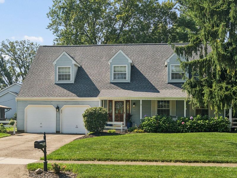 261 Northigh Drive, Worthington, OH 43085 Photo 3
