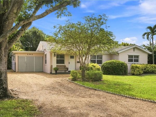 1342 11th ST N, NAPLES, FL 34102