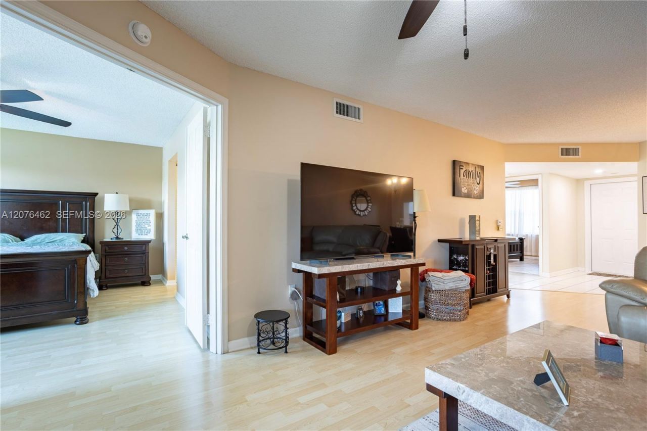 10346 NW 24th Pl, Unit 107, Sunrise, FL 33322 Photo