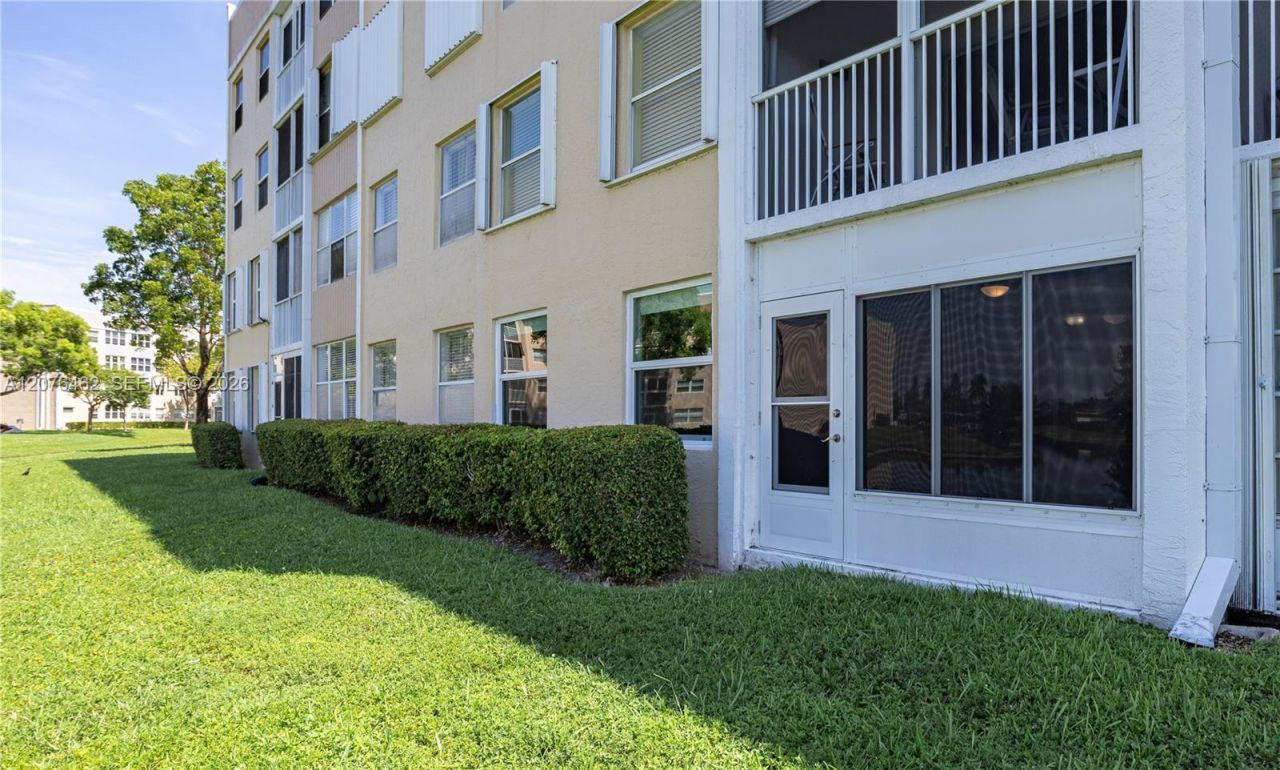 10346 NW 24th Pl, Unit 107, Sunrise, FL 33322 Photo