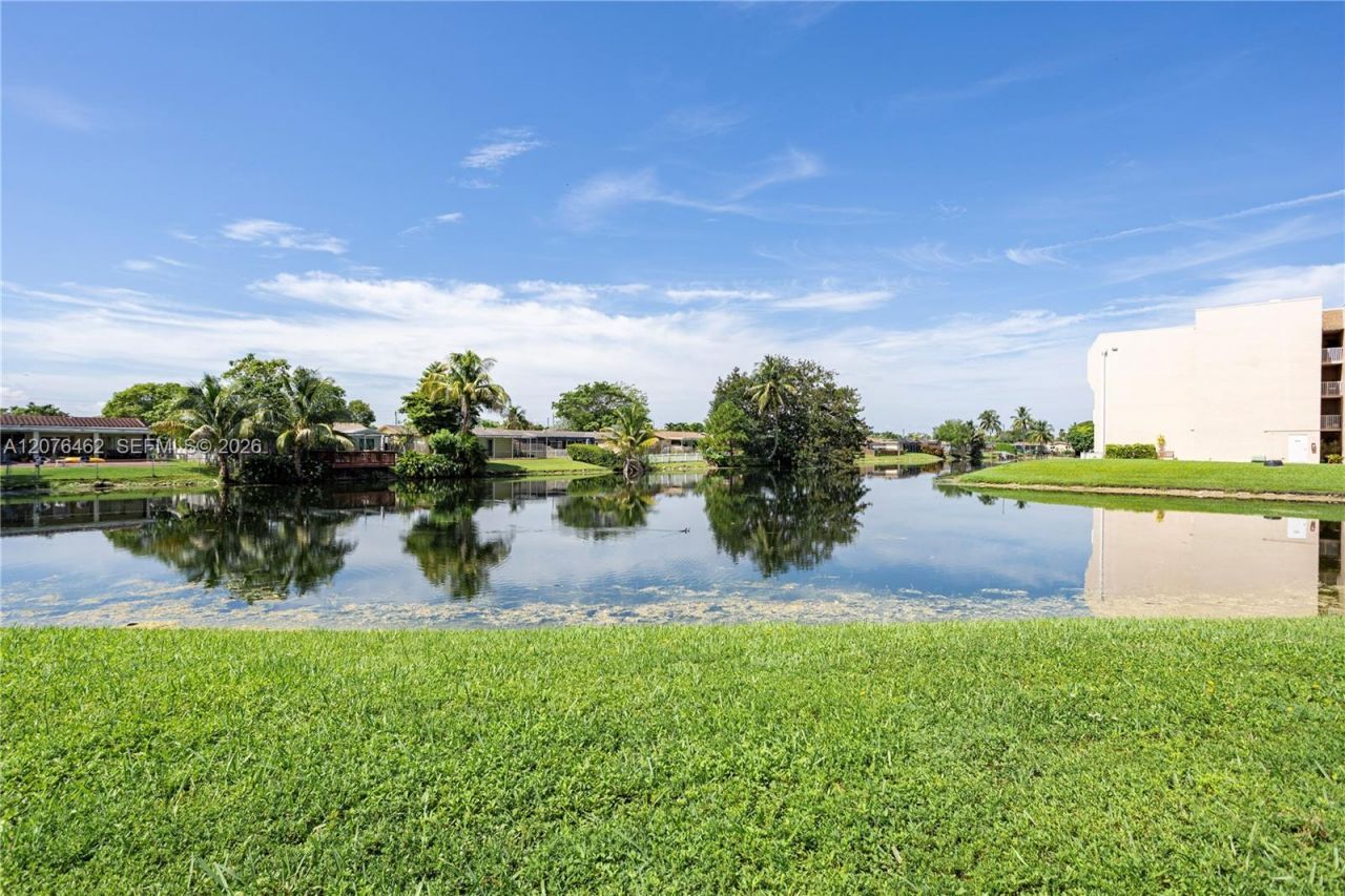10346 NW 24th Pl, Unit 107, Sunrise, FL 33322 Photo