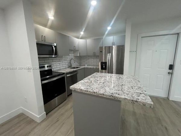 4890 NW 102nd Ave , Unit 101-5, Doral, FL 33178