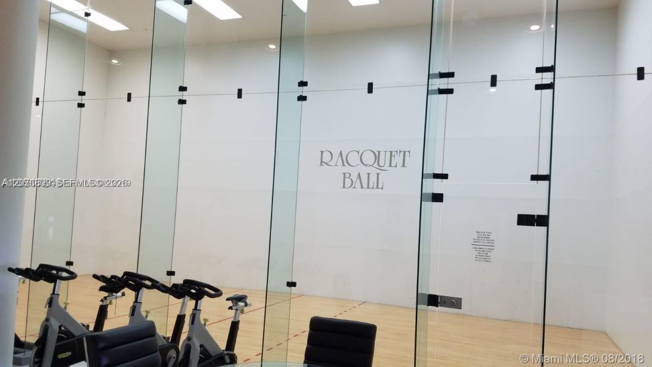 16485 Collins Ave , Unit 1131, Sunny Isles Beach, FL 33160 Photo