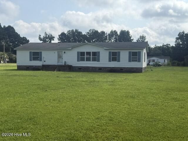 48 Sugarberry Avenue, Whiteville, NC 28472 Main Photo