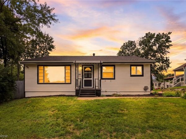 294 Oxford Avenue , Akron, OH 44310