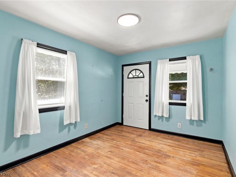 294 Oxford Avenue, Akron, OH 44310 Photo 13