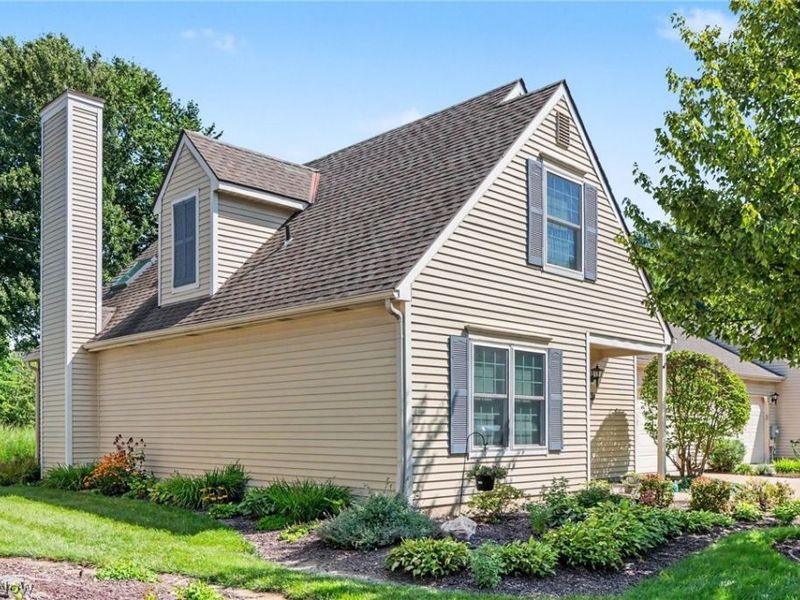 147 Marwyck Place Lane Place, Northfield Center, OH 44067 Photo 2