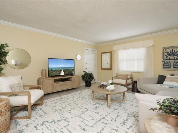 940 3rd ST S, Unit 101, NAPLES, FL 34102