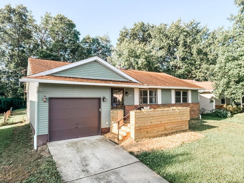 247 Lonepine Road, Delaware, OH 43015 Photo 2