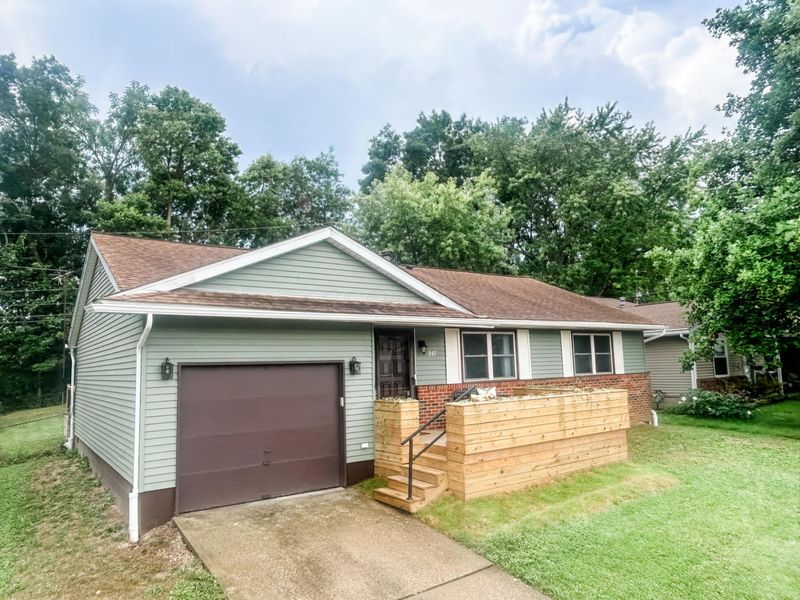 247 Lonepine Road, Delaware, OH 43015 Photo 2