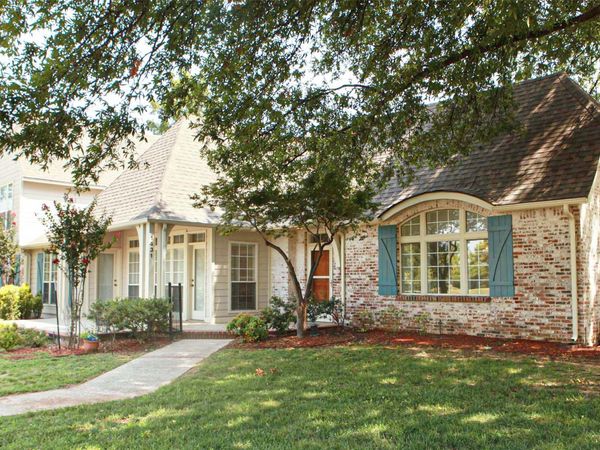 1431 S Newport Avenue , Tulsa, OK 74120