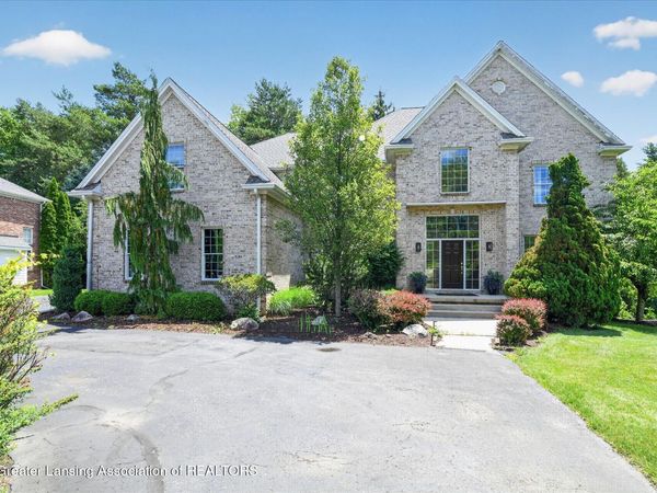 6384 Ridgepond Place, East Lansing, MI 48823