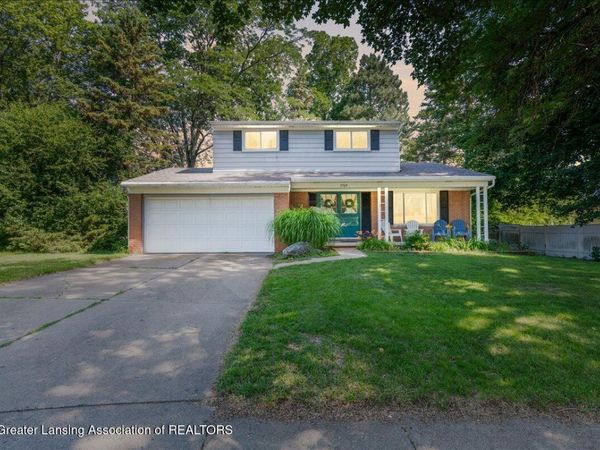 2709 Greenbriar Avenue, Lansing, MI 48912