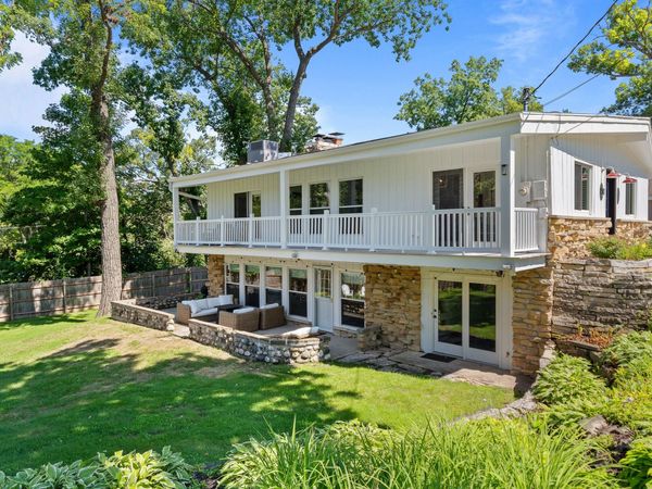 550 Glenview Rd, Williams Bay, WI 53191