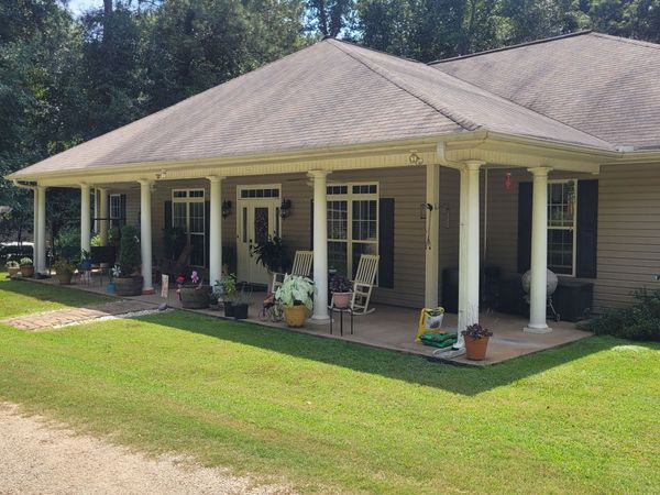 151 S Chattahoochee Drive, Hogansville, GA 30230