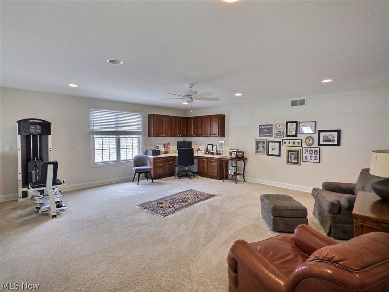5041 Bristol Court, Lyndhurst, OH 44124 Photo 12