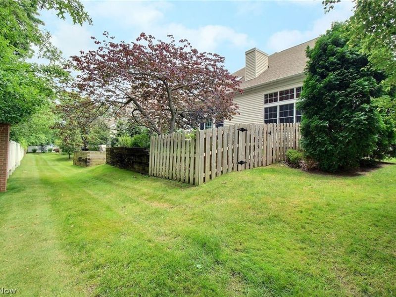 5041 Bristol Court, Lyndhurst, OH 44124 Photo 16