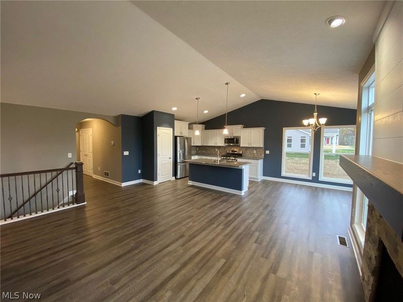3476 Wicker Street NE, Canton, OH 44721 Photo 2