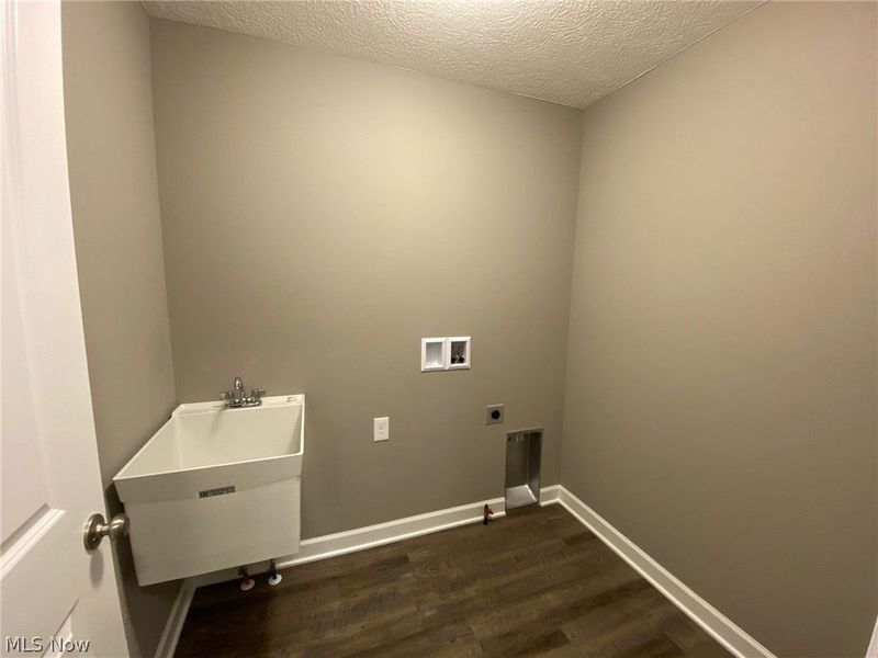 3476 Wicker Street NE, Canton, OH 44721 Photo 20