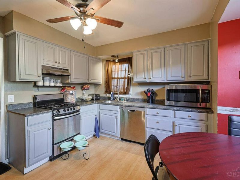 4123 Hoffman Avenue, Deer Park, OH 45236 Photo 6