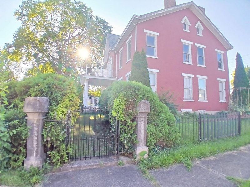 1026 E Mound Street, Columbus, OH 43205 Photo 8