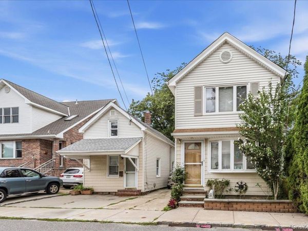 27 & 31 Kennedy Road , East Hills, NY 11577
