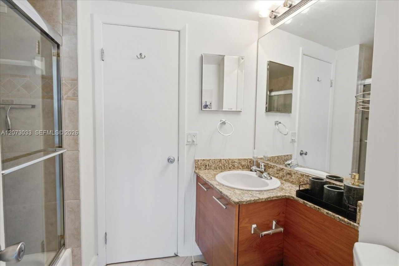 3250 NE 28th St , Unit 806, Fort Lauderdale, FL 33308 Photo