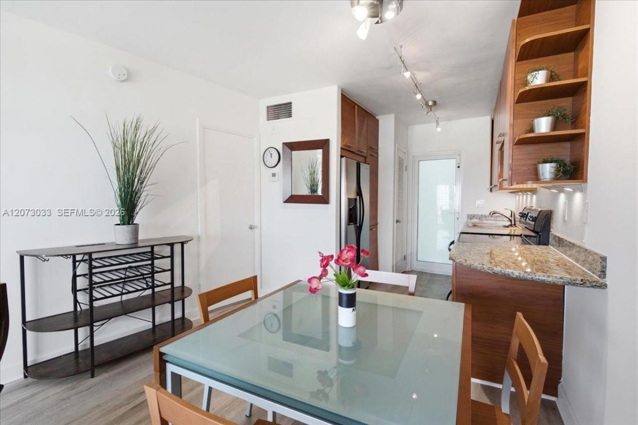 3250 NE 28th St , Unit 806, Fort Lauderdale, FL 33308 Photo