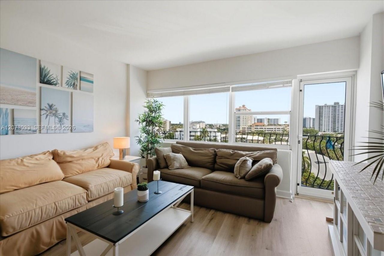 3250 NE 28th St , Unit 806, Fort Lauderdale, FL 33308 Photo