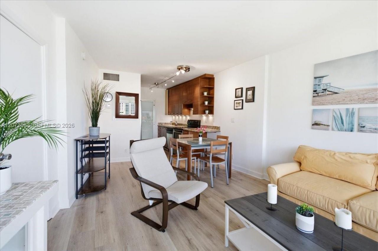 3250 NE 28th St , Unit 806, Fort Lauderdale, FL 33308 Photo