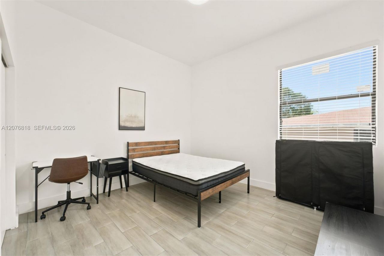1544 NW 59th St, Unit B, Miami, FL 33142 Photo
