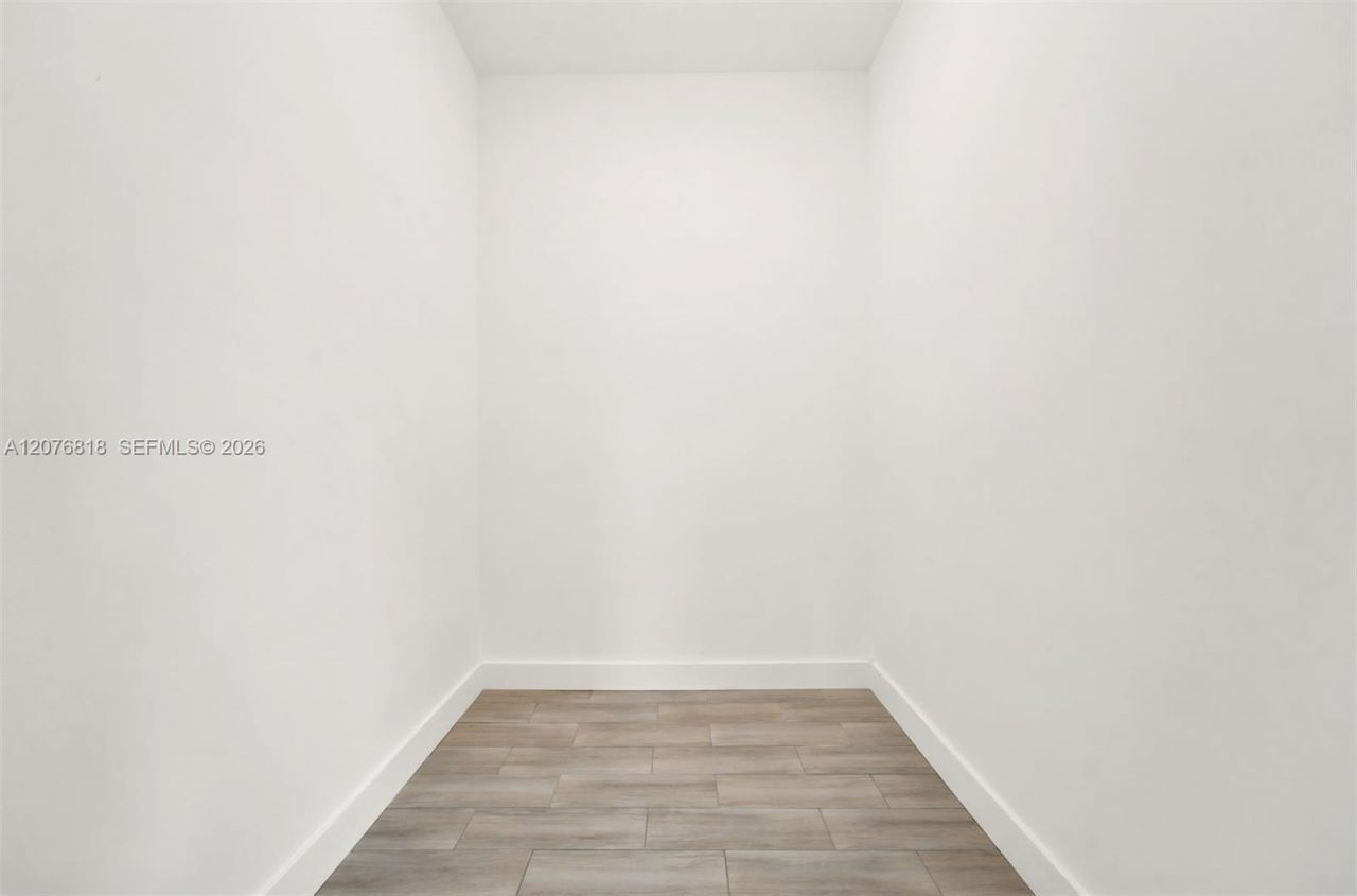 1544 NW 59th St, Unit B, Miami, FL 33142 Photo