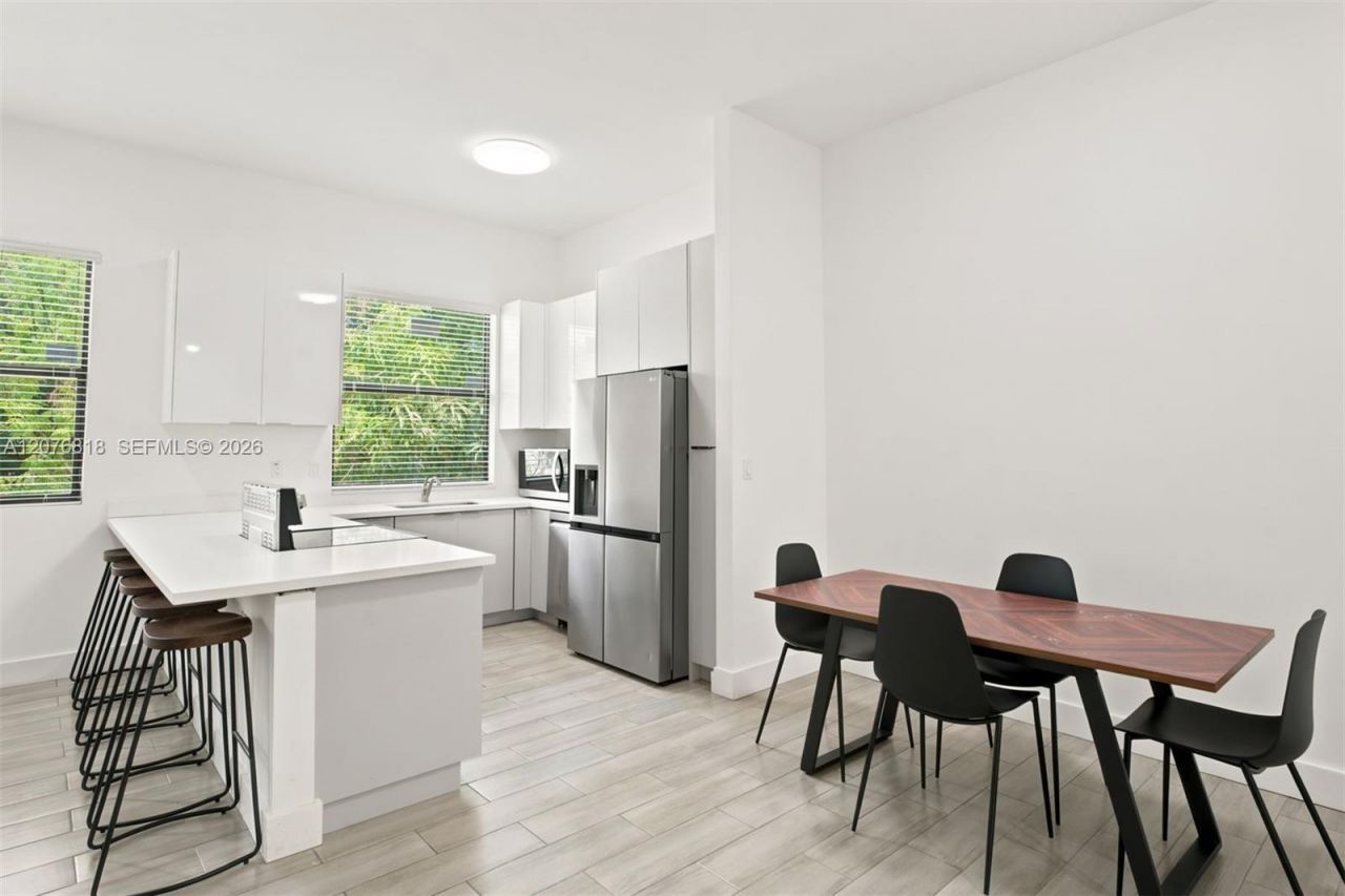 1544 NW 59th St, Unit B, Miami, FL 33142 Photo