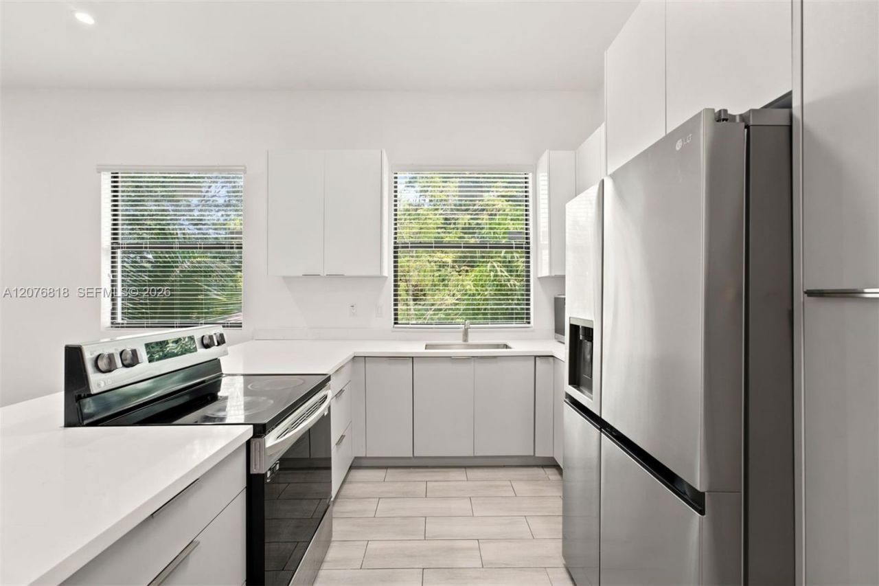 1544 NW 59th St, Unit B, Miami, FL 33142 Photo